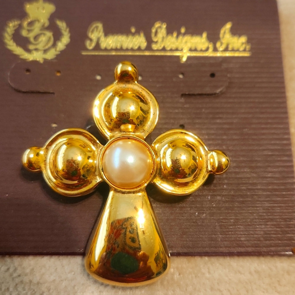 Premier Designs vintage pin